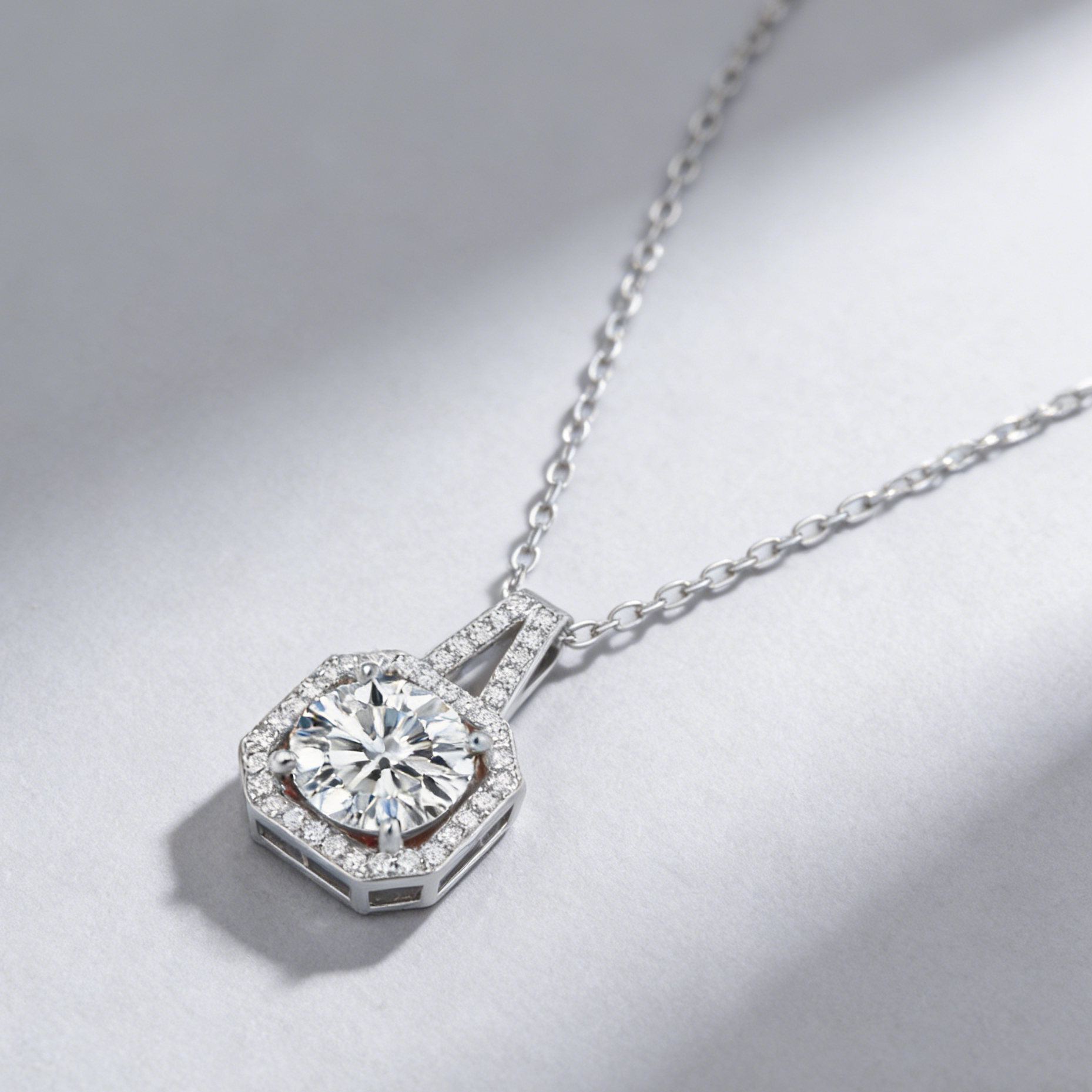 2CT Moissanite Pendant Necklace – 925 Silver Necklace, Adjustable O-Chain (41–50cm), GRA Certified